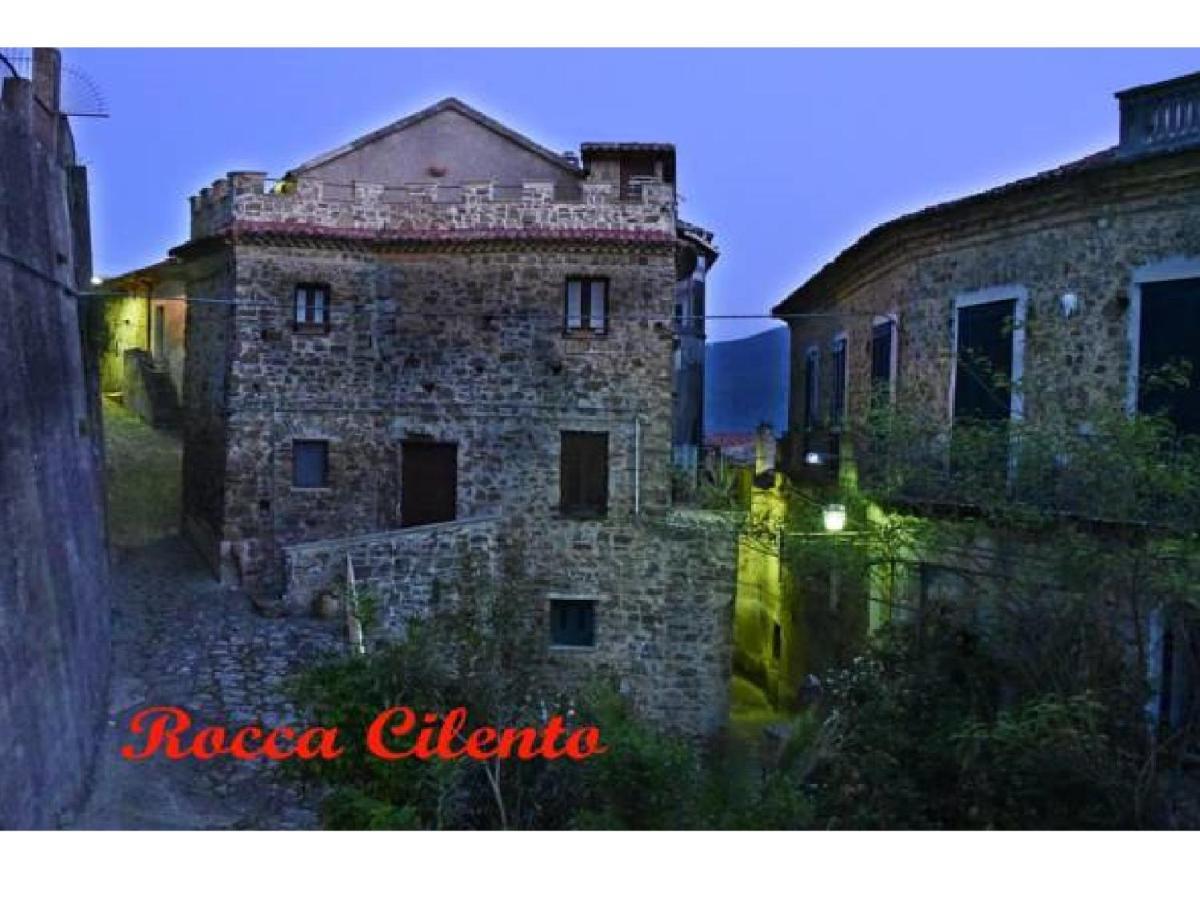 Rocca Cilento Ieri Oggi E Domani Bed & Breakfast エクステリア 写真